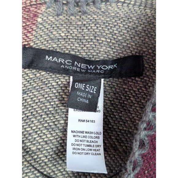MARC New York ANDREW MARC Artsy Boho Cottage Western Poncho Ruana Wrap One Size - Picture 4 of 5